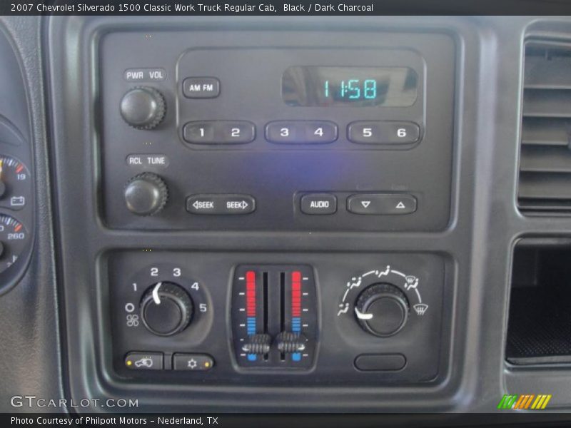 Controls of 2007 Silverado 1500 Classic Work Truck Regular Cab