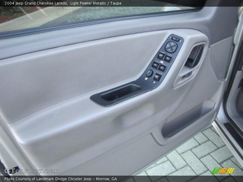 Light Pewter Metallic / Taupe 2004 Jeep Grand Cherokee Laredo