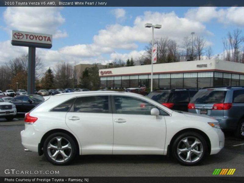Blizzard White Pearl / Ivory 2010 Toyota Venza V6 AWD