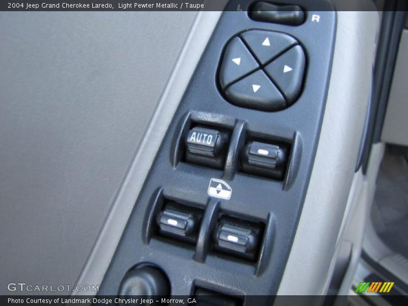 Light Pewter Metallic / Taupe 2004 Jeep Grand Cherokee Laredo