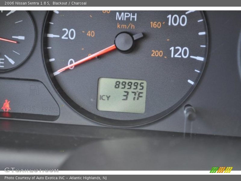 Blackout / Charcoal 2006 Nissan Sentra 1.8 S