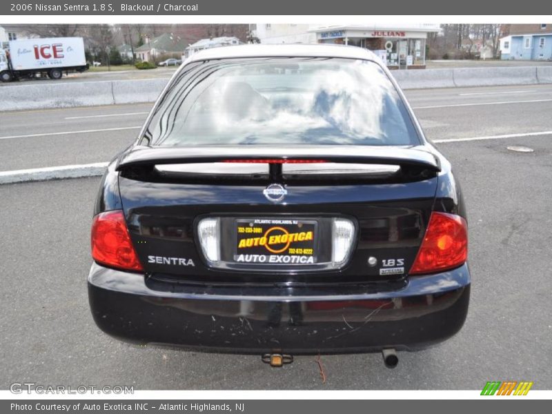 Blackout / Charcoal 2006 Nissan Sentra 1.8 S