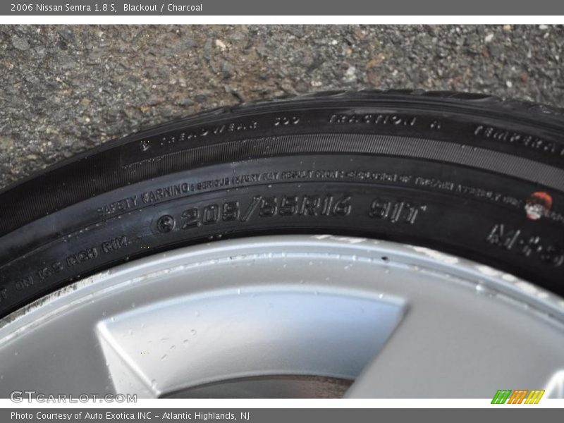 Blackout / Charcoal 2006 Nissan Sentra 1.8 S