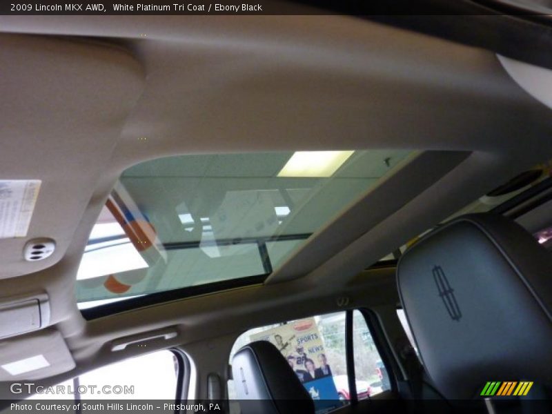 White Platinum Tri Coat / Ebony Black 2009 Lincoln MKX AWD