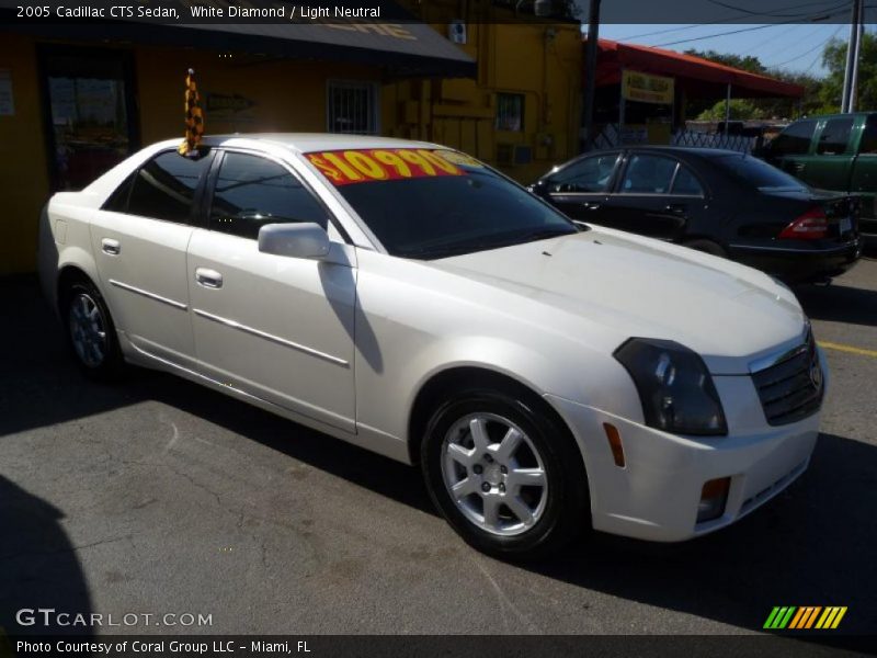 White Diamond / Light Neutral 2005 Cadillac CTS Sedan