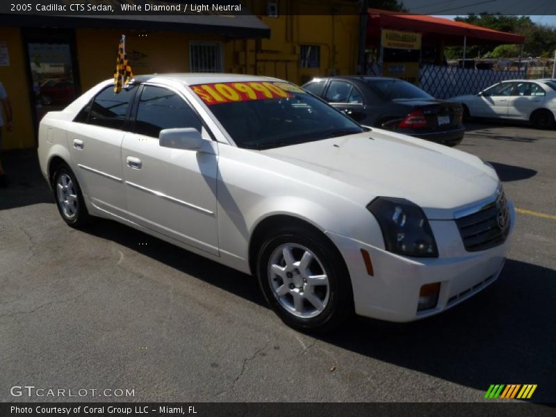 White Diamond / Light Neutral 2005 Cadillac CTS Sedan