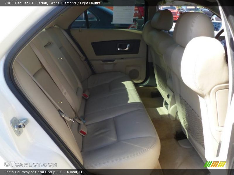 White Diamond / Light Neutral 2005 Cadillac CTS Sedan