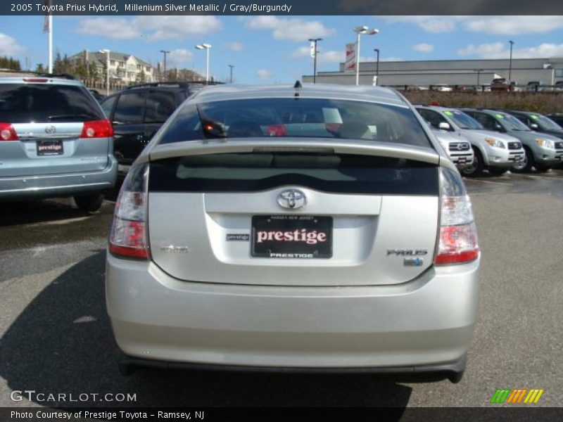 Millenium Silver Metallic / Gray/Burgundy 2005 Toyota Prius Hybrid