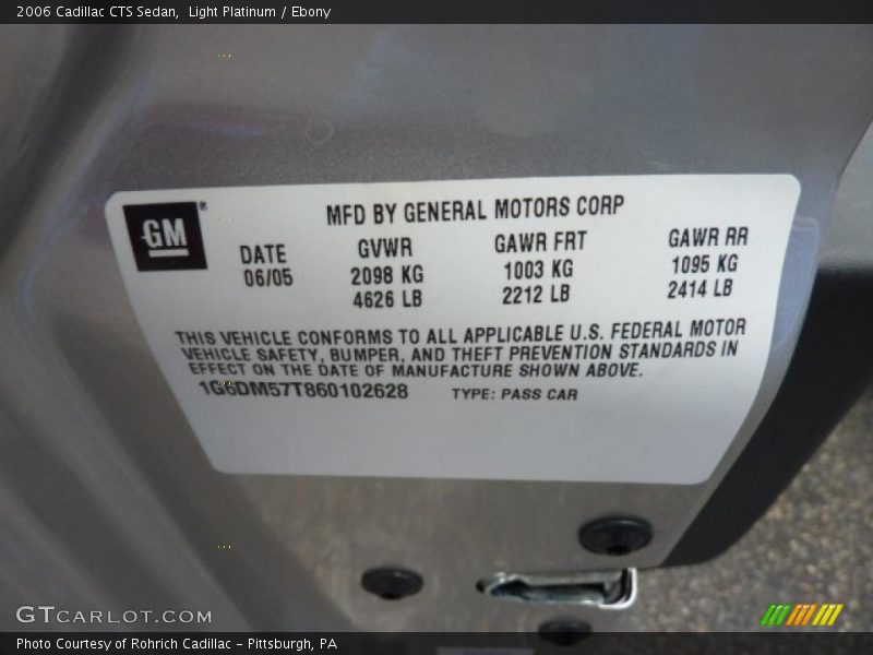 Light Platinum / Ebony 2006 Cadillac CTS Sedan