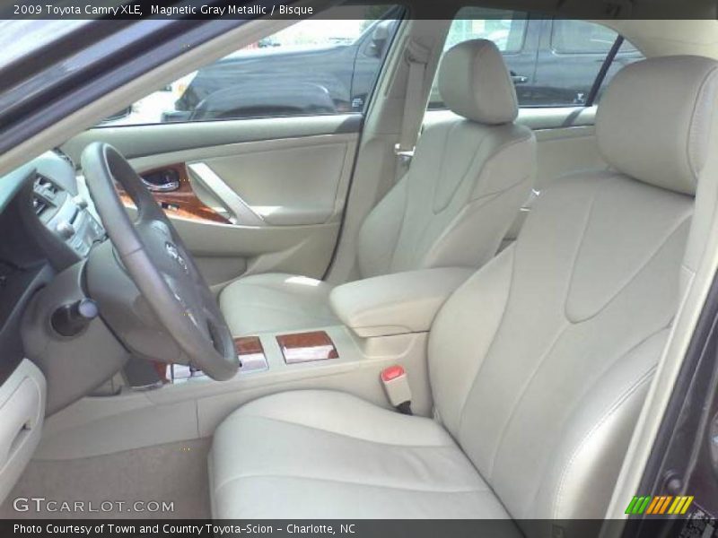 Magnetic Gray Metallic / Bisque 2009 Toyota Camry XLE