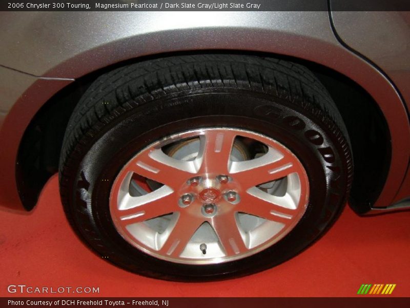 Magnesium Pearlcoat / Dark Slate Gray/Light Slate Gray 2006 Chrysler 300 Touring