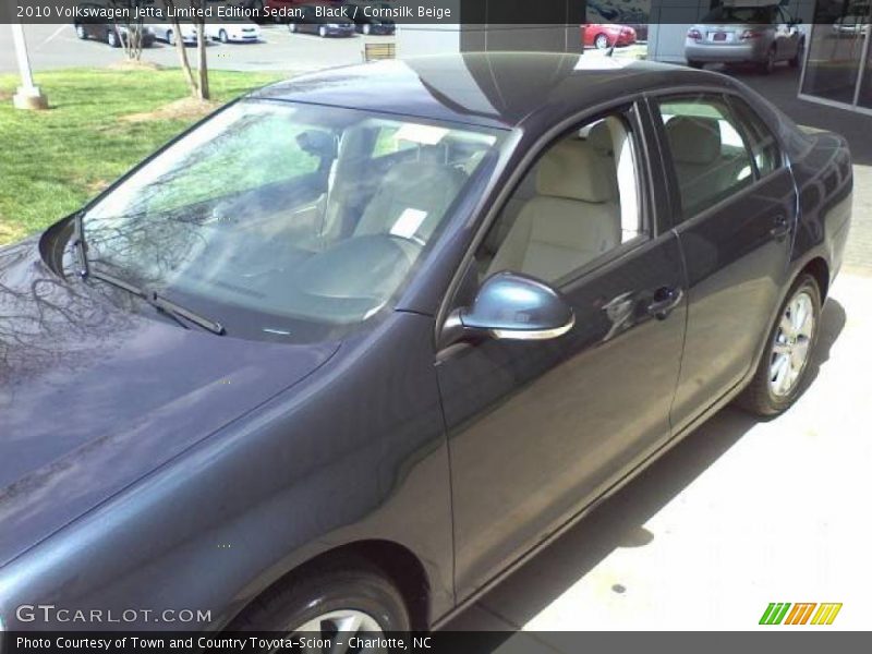 Black / Cornsilk Beige 2010 Volkswagen Jetta Limited Edition Sedan