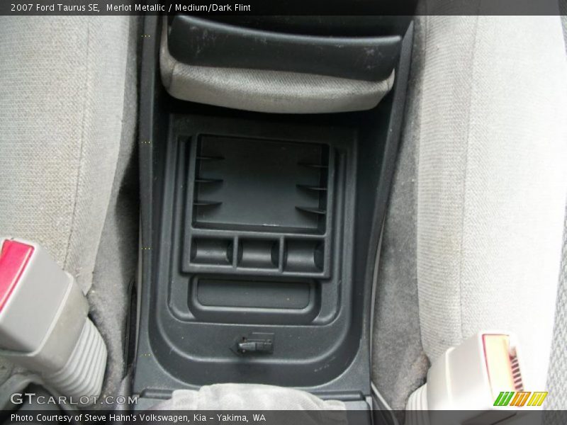 Merlot Metallic / Medium/Dark Flint 2007 Ford Taurus SE