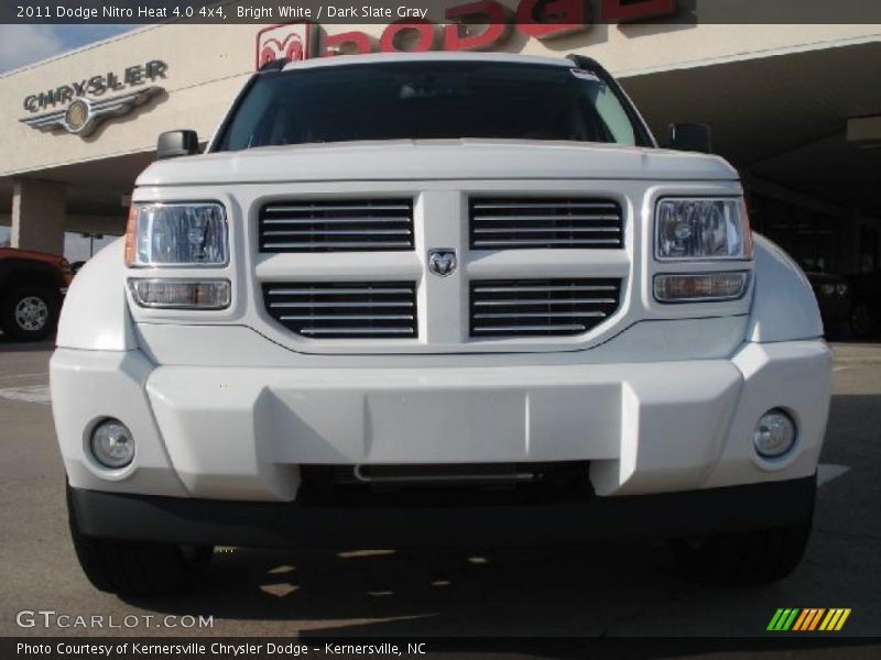 Bright White / Dark Slate Gray 2011 Dodge Nitro Heat 4.0 4x4