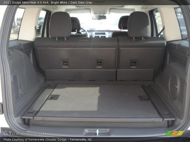 Bright White / Dark Slate Gray 2011 Dodge Nitro Heat 4.0 4x4