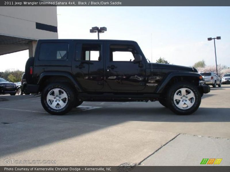Black / Black/Dark Saddle 2011 Jeep Wrangler Unlimited Sahara 4x4
