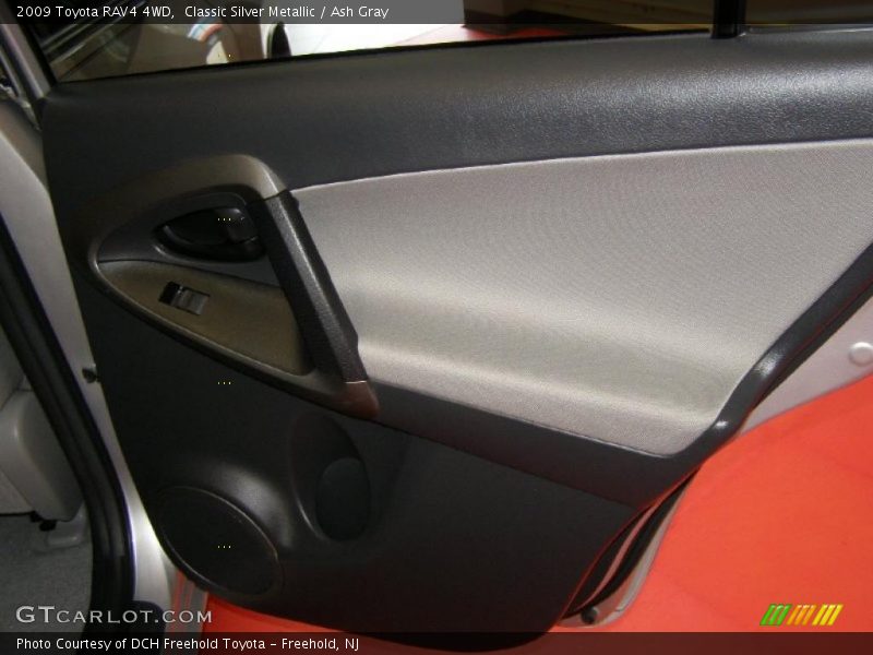 Classic Silver Metallic / Ash Gray 2009 Toyota RAV4 4WD
