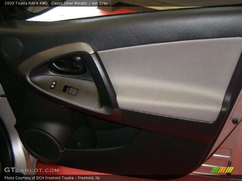 Classic Silver Metallic / Ash Gray 2009 Toyota RAV4 4WD