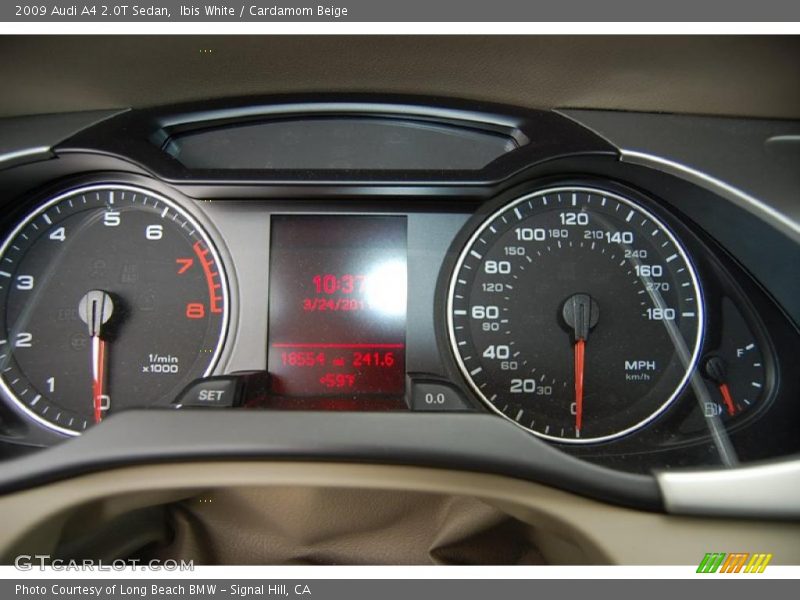  2009 A4 2.0T Sedan 2.0T Sedan Gauges