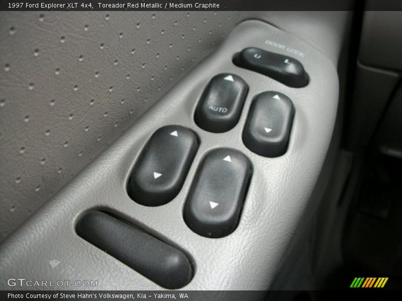 Controls of 1997 Explorer XLT 4x4