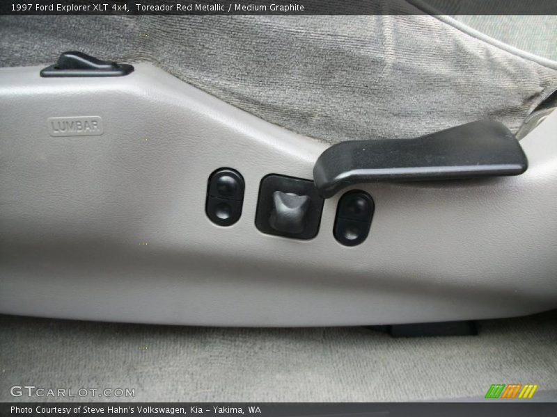 Controls of 1997 Explorer XLT 4x4