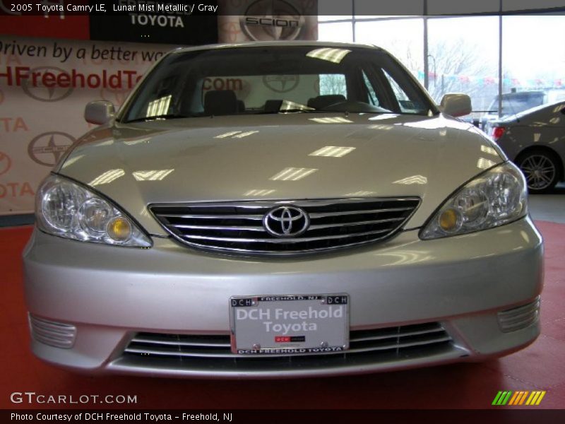 Lunar Mist Metallic / Gray 2005 Toyota Camry LE