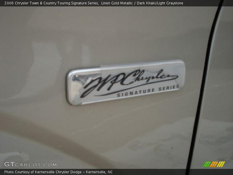 Linen Gold Metallic / Dark Khaki/Light Graystone 2006 Chrysler Town & Country Touring Signature Series