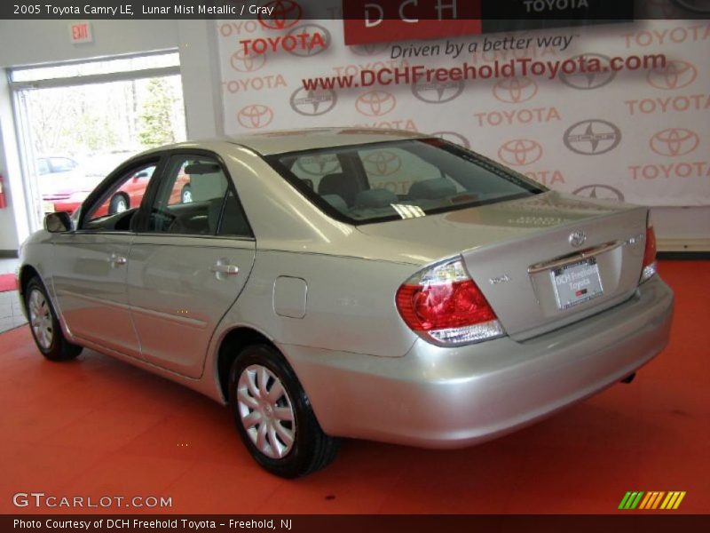 Lunar Mist Metallic / Gray 2005 Toyota Camry LE