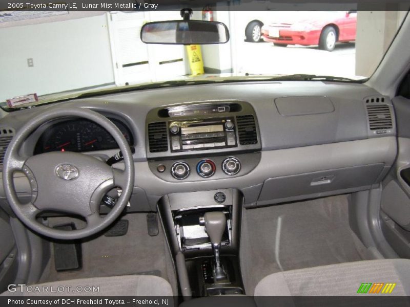 Lunar Mist Metallic / Gray 2005 Toyota Camry LE