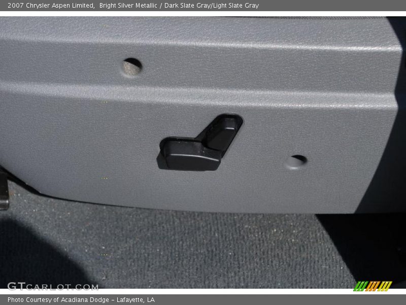 Bright Silver Metallic / Dark Slate Gray/Light Slate Gray 2007 Chrysler Aspen Limited