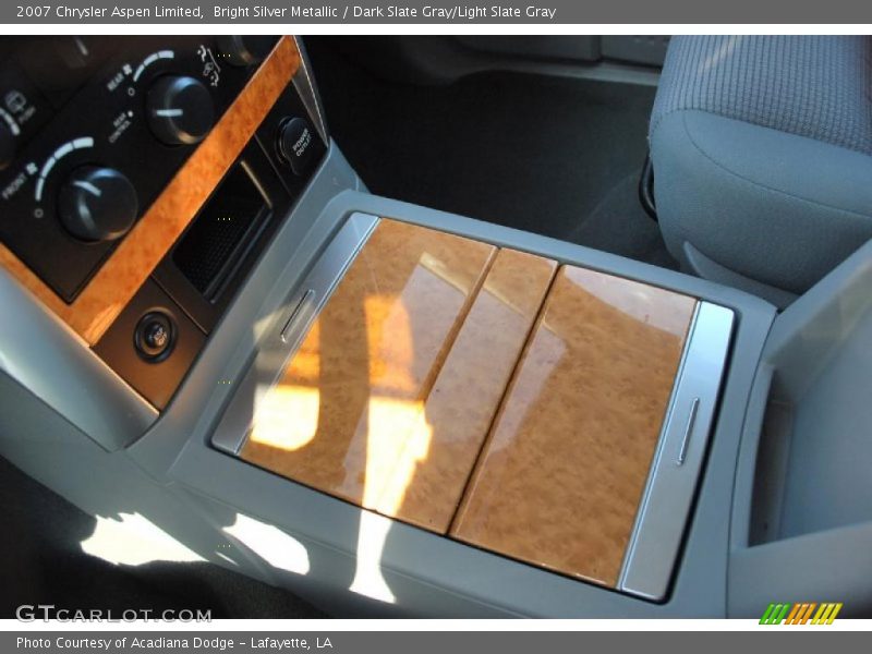 Bright Silver Metallic / Dark Slate Gray/Light Slate Gray 2007 Chrysler Aspen Limited