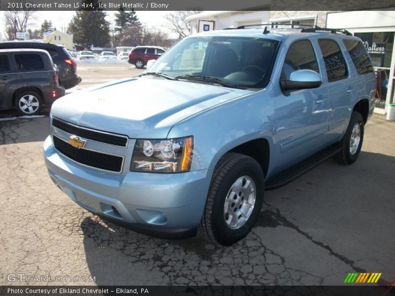Front 3/4 View of 2011 Tahoe LS 4x4