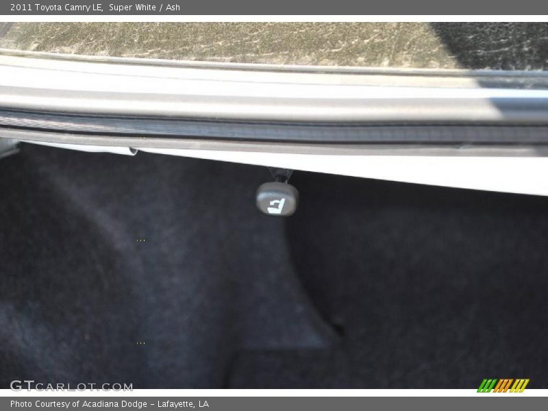 Super White / Ash 2011 Toyota Camry LE
