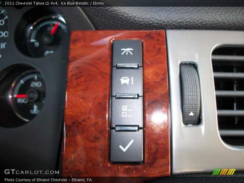 Controls of 2011 Tahoe LS 4x4