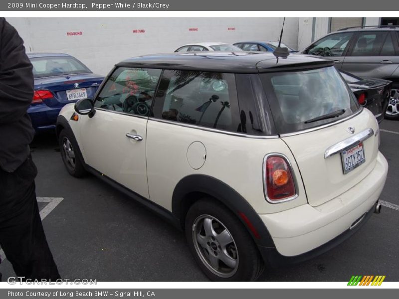Pepper White / Black/Grey 2009 Mini Cooper Hardtop