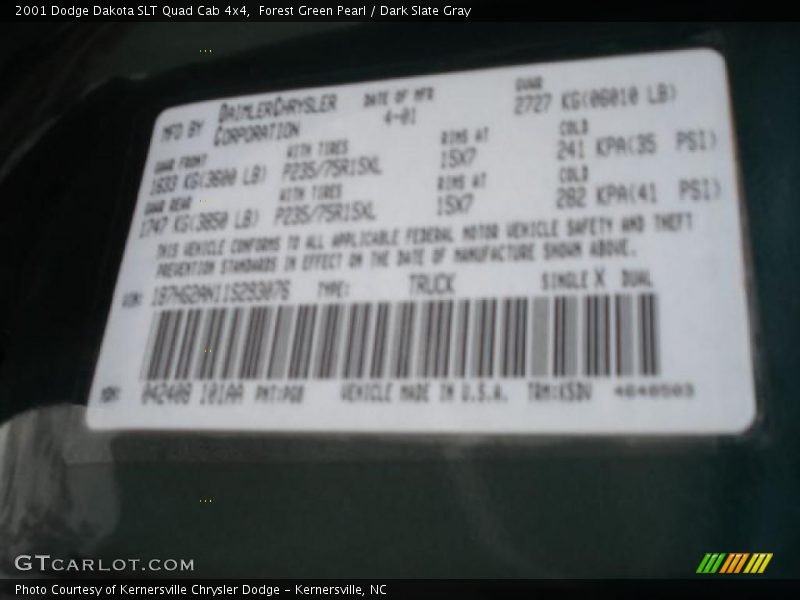 Forest Green Pearl / Dark Slate Gray 2001 Dodge Dakota SLT Quad Cab 4x4
