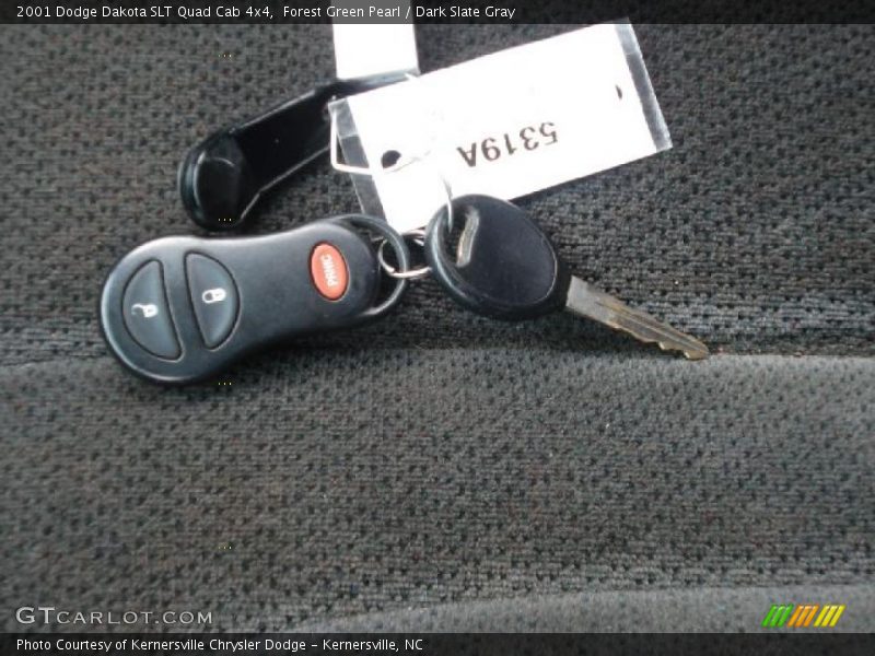 Forest Green Pearl / Dark Slate Gray 2001 Dodge Dakota SLT Quad Cab 4x4