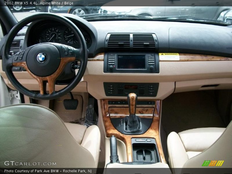 Dashboard of 2002 X5 4.4i