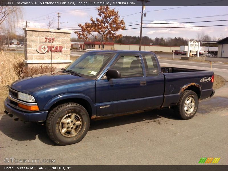 Indigo Blue Metallic / Medium Gray 2003 Chevrolet S10 LS Extended Cab 4x4