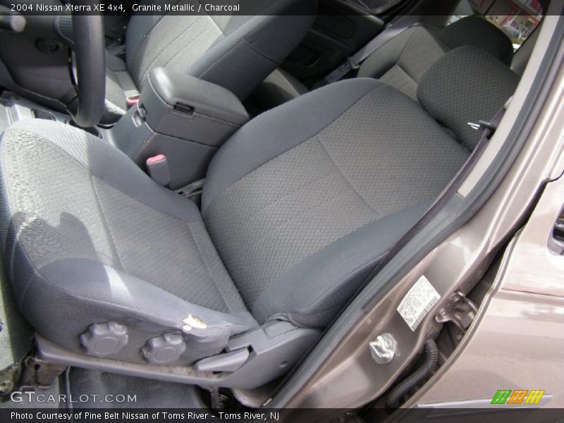 Granite Metallic / Charcoal 2004 Nissan Xterra XE 4x4