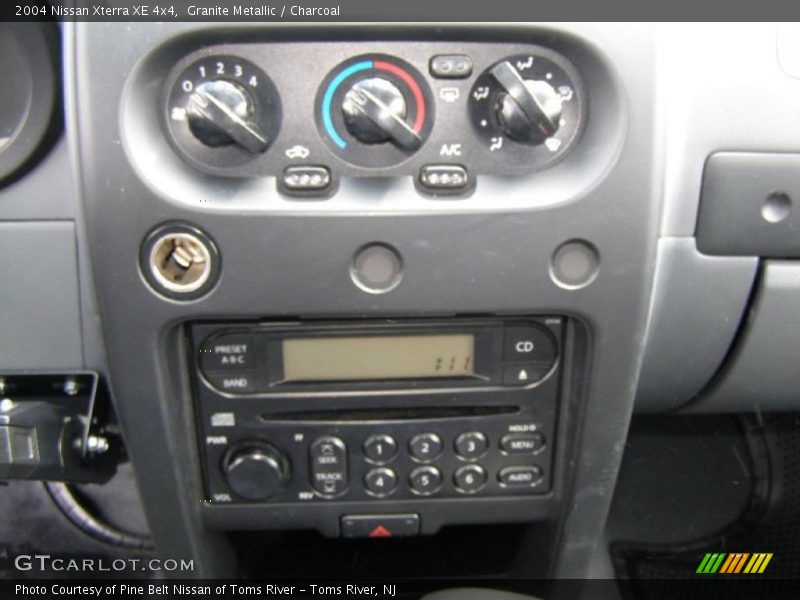 Granite Metallic / Charcoal 2004 Nissan Xterra XE 4x4