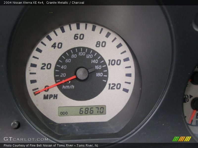 Granite Metallic / Charcoal 2004 Nissan Xterra XE 4x4