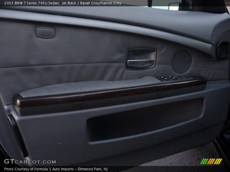 Jet Black / Basalt Grey/Flannel Grey 2003 BMW 7 Series 745Li Sedan