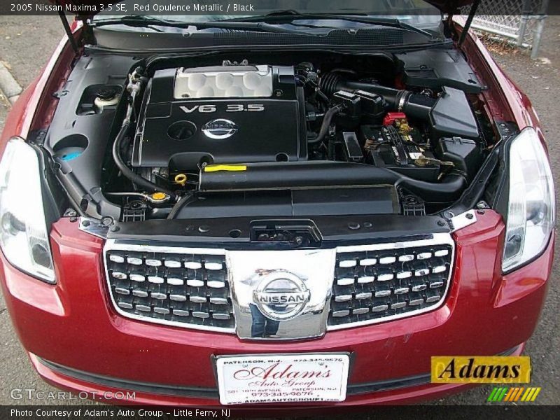 Red Opulence Metallic / Black 2005 Nissan Maxima 3.5 SE