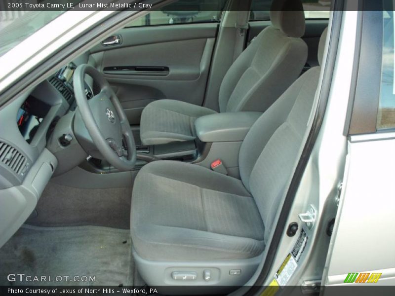 Lunar Mist Metallic / Gray 2005 Toyota Camry LE