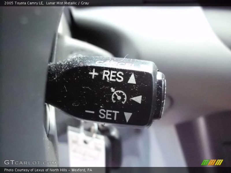 Lunar Mist Metallic / Gray 2005 Toyota Camry LE