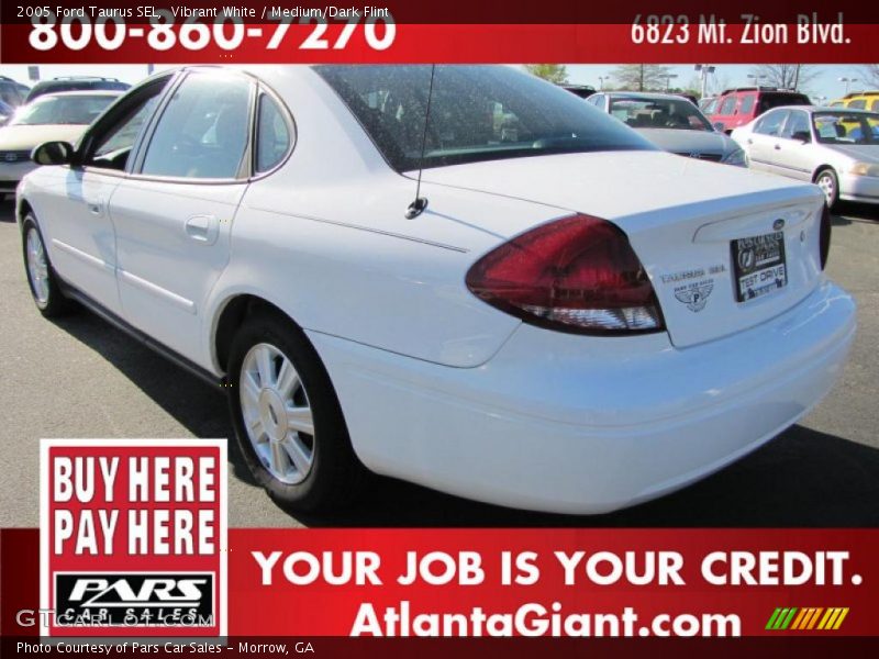 Vibrant White / Medium/Dark Flint 2005 Ford Taurus SEL