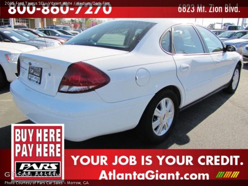 Vibrant White / Medium/Dark Flint 2005 Ford Taurus SEL