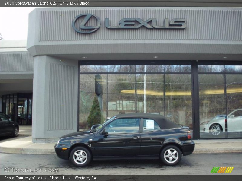 Uni Black / Black 2000 Volkswagen Cabrio GLS