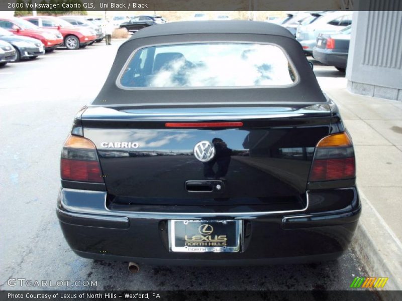 Uni Black / Black 2000 Volkswagen Cabrio GLS